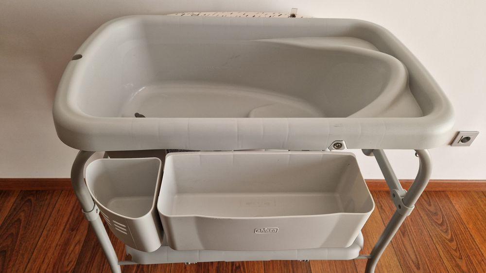 Banheira e Muda Fraldas Chicco Cuddle & Bubble