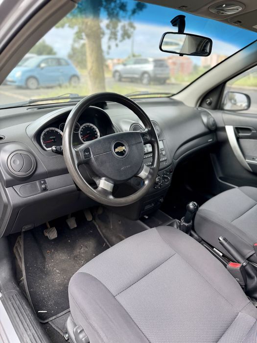 Chevrolet Aveo 1.2 com AC 140 mil kms