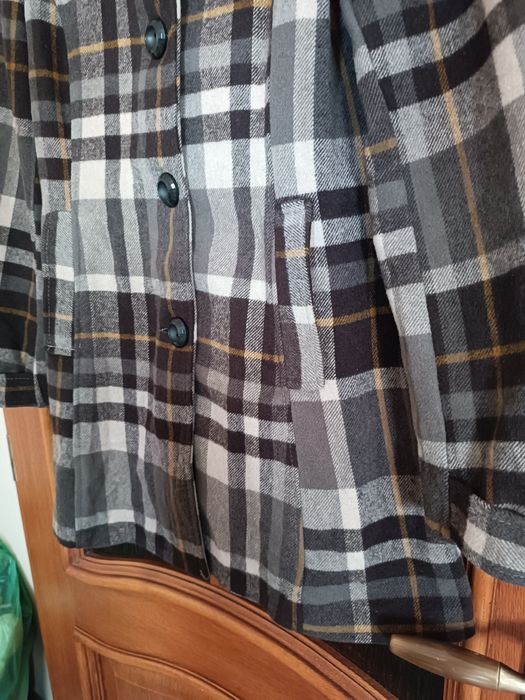 Płaszcz w kratę 50% wełna