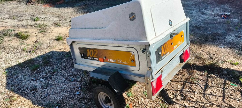 Atrelado carga 300Kg