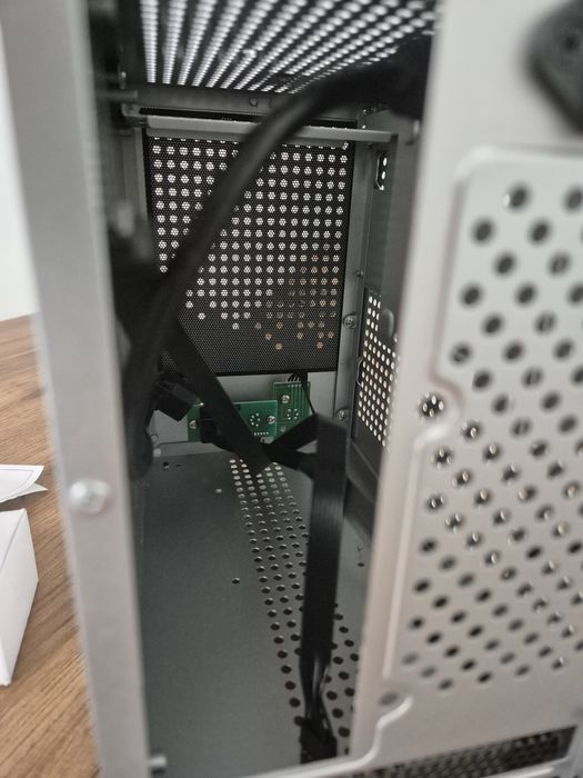 Gabinete de computador mini-ITX