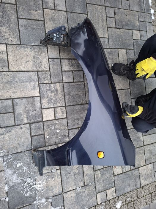 Audi a4 b5 95-99 blotnik przedni lewy granatowy lz5l