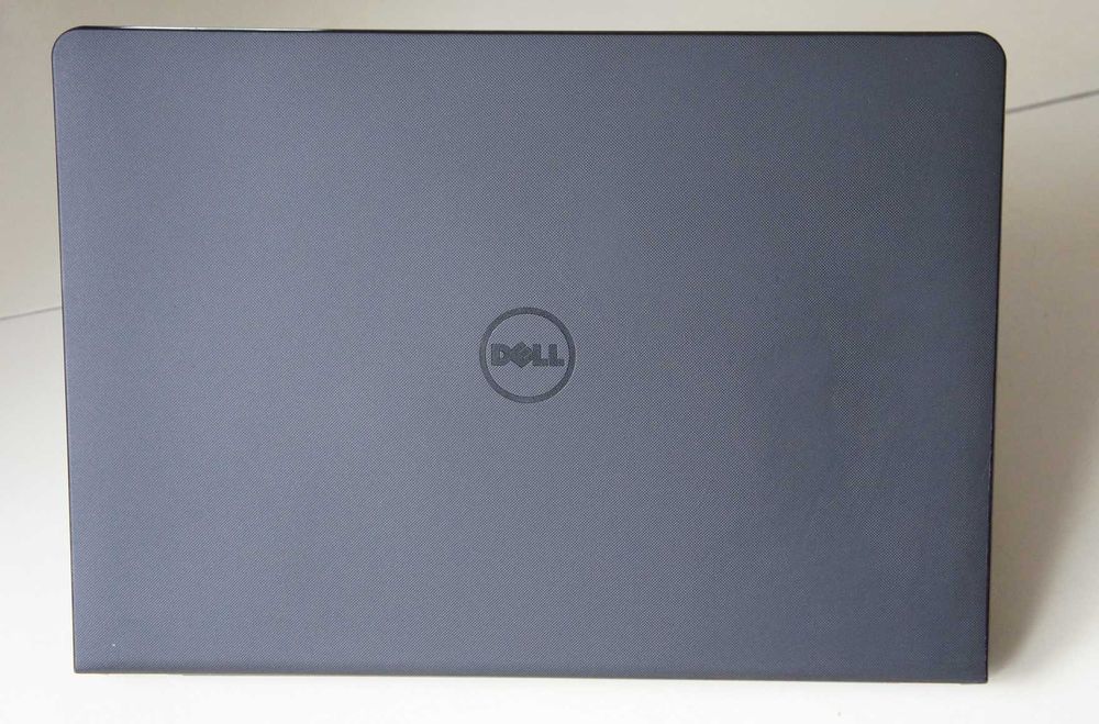 Laptop DELL Inspiron 14 cali, procesor Intel, dysk SSD