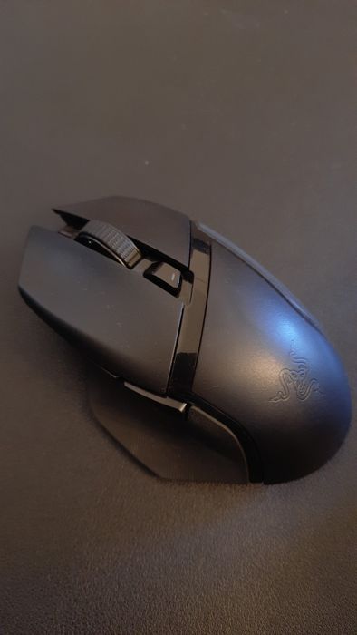 Rato RAZER Basilisk X Hyperspeed