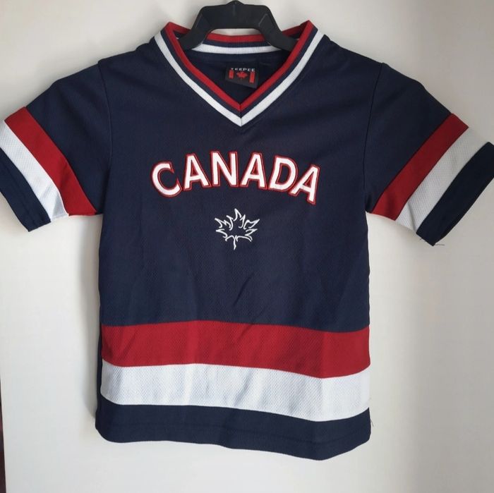 Boy's V-neck T-shirt