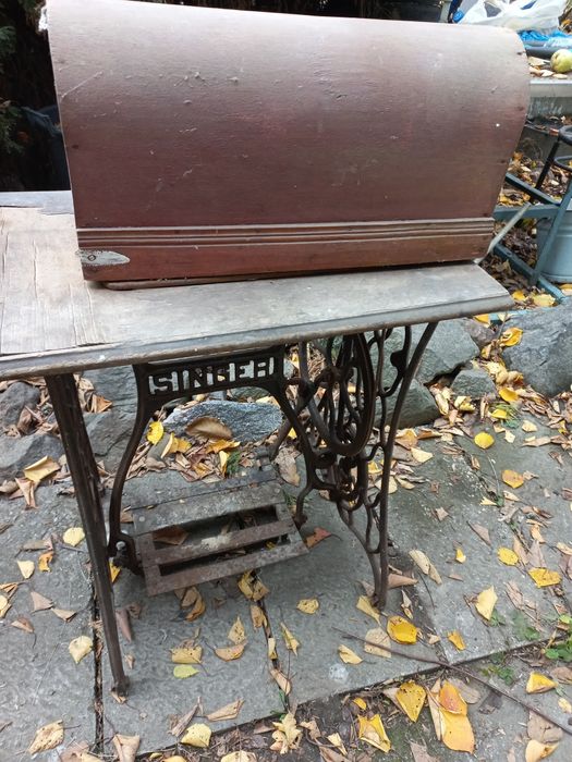 Швейна машинка SINGER