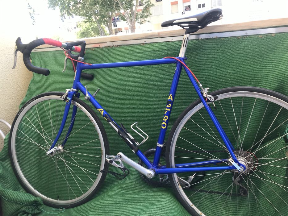 Bicicleta em aço Cromoniquel