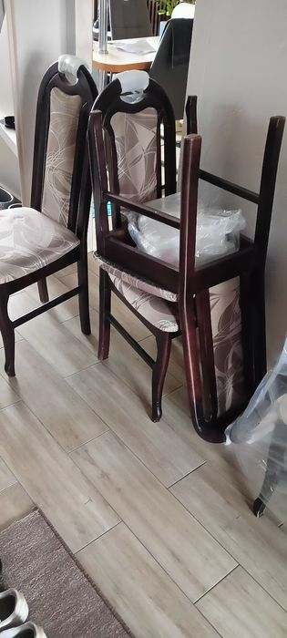 Krzesła  8 sztuk