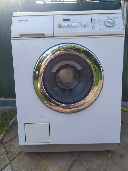 Пральна машина Miele Nowotronic W918