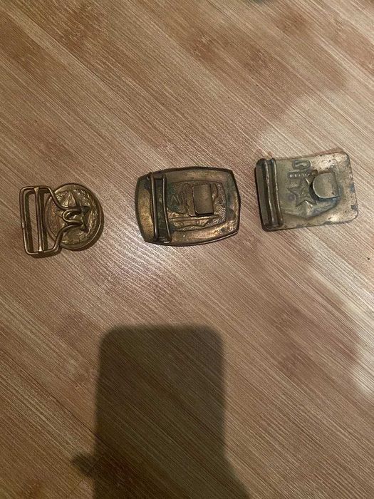 латунні кільця, пряжки для ременя,брошка,монета СССР