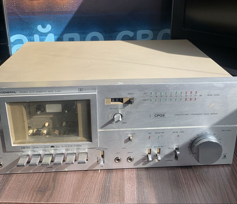 Касетна дека General C800