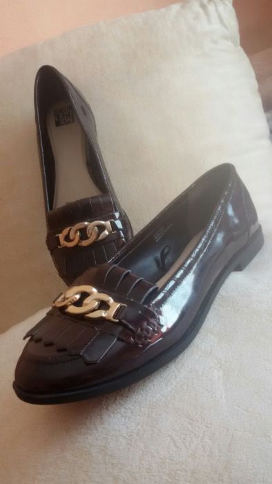 Лаковые кожаные туфли коричнево - бордового цвета. 39 р-р. 25 см