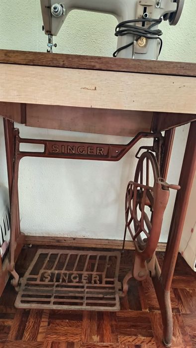 Máquina de costura Singer