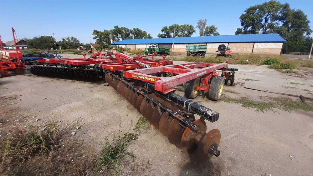 Дискова борона CHALLENGER  Sunflower 1435 2009р