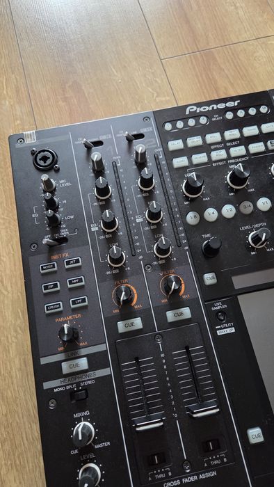 Pioneer DJM 2000 mikser cdj xdj