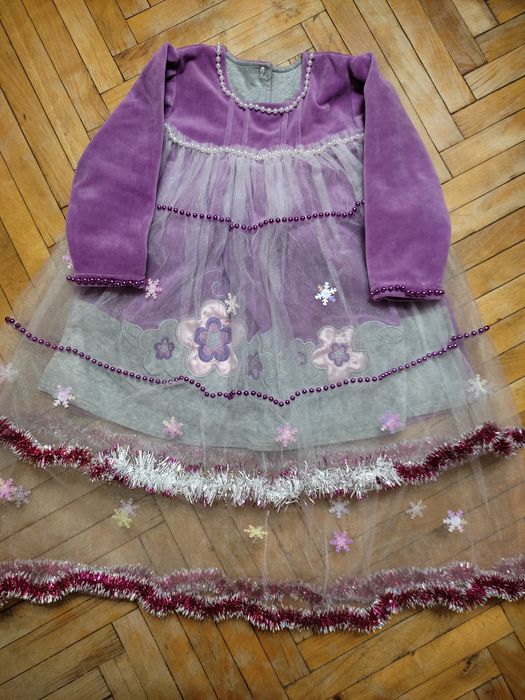 Карнавальне плаття на дівчинку 3-5 років