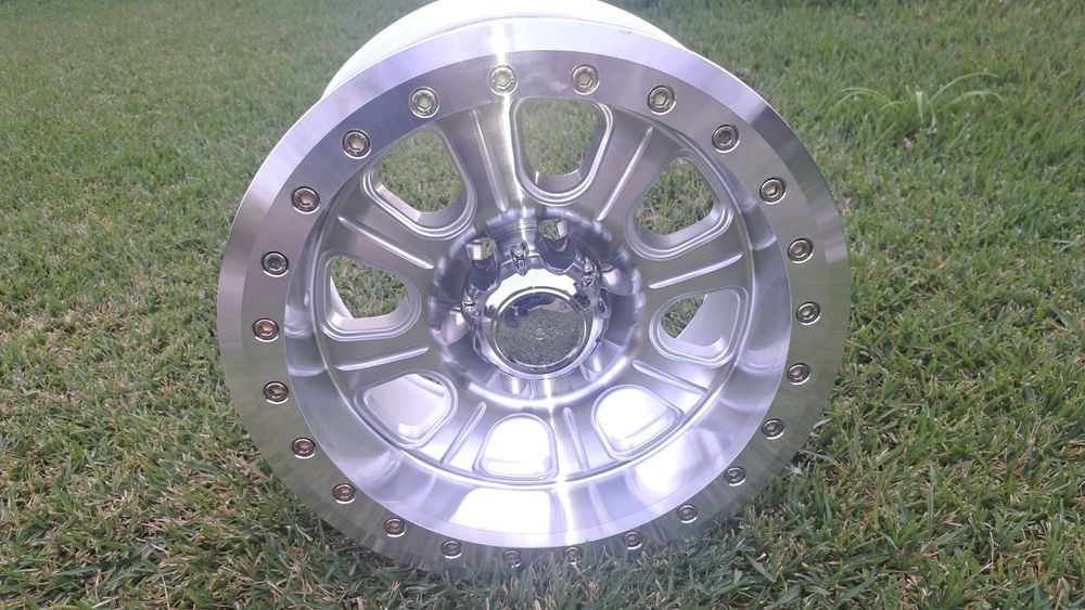 Jantes 17 de aluminio com beadlock 6x139.7