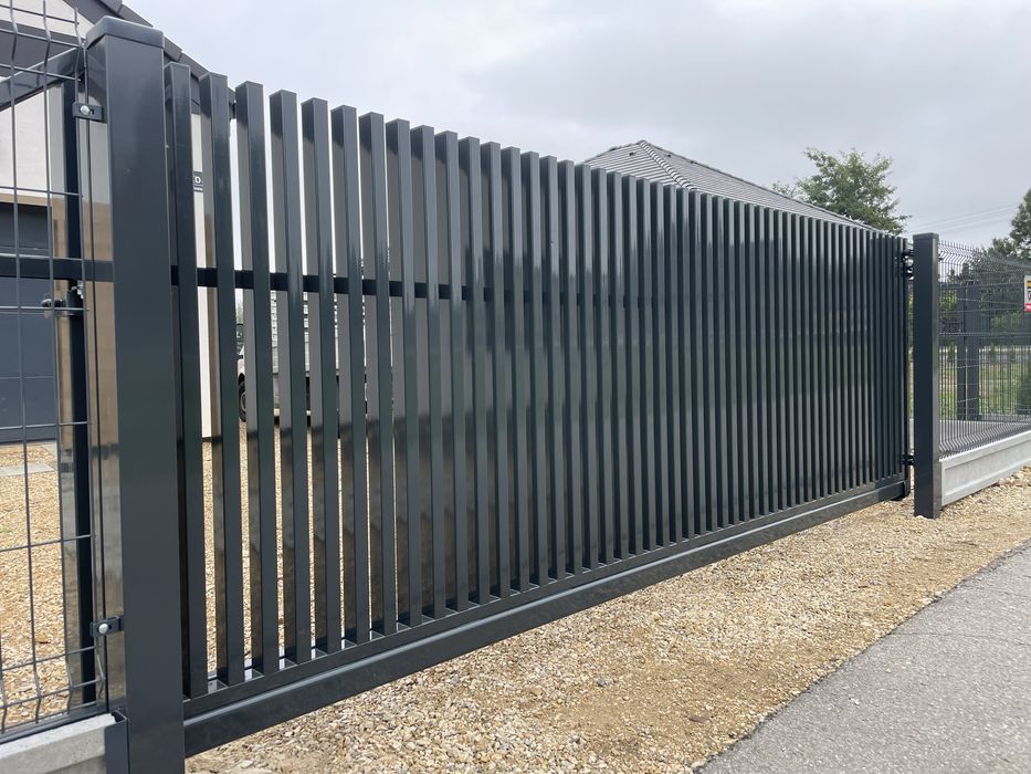Nowoczesne Ogrodzenia Palisadowe - Bramy - Furtki