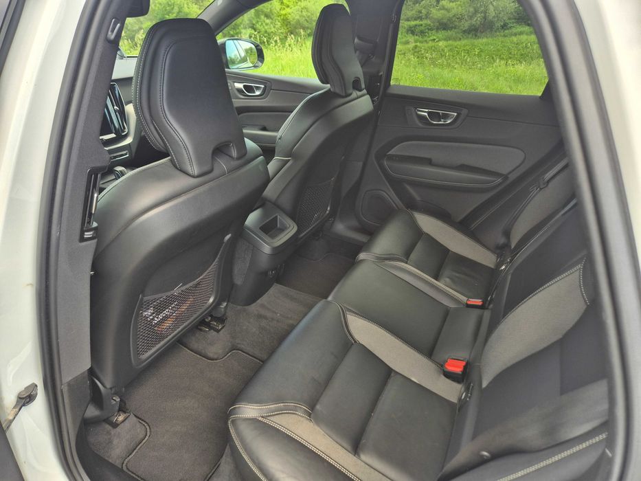 Volvo XC60 B4 D Mild Hybrid R-Design