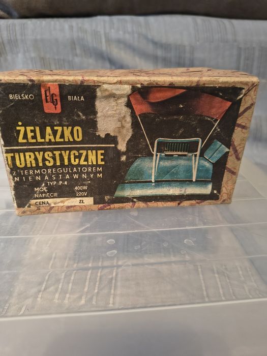 Żelazko turystyczne PRL + sznur zasilający.