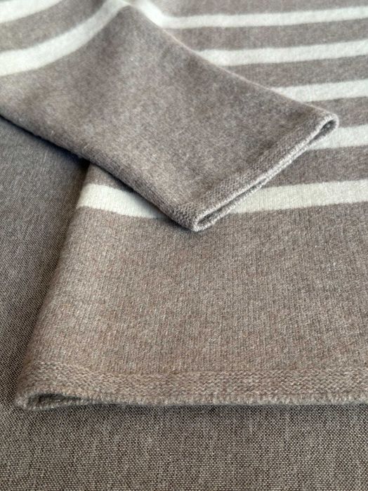 Джемпер светр жіночий UNIQLO майже новий