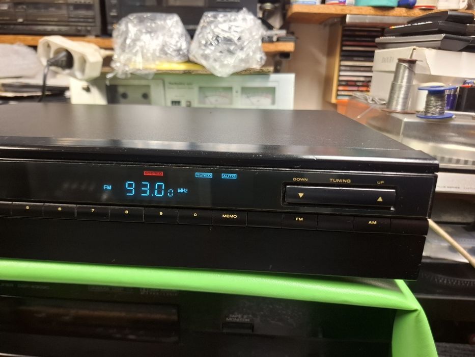 Tuner Marantz ST-40