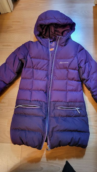 Куртка зимова на дівчинку .