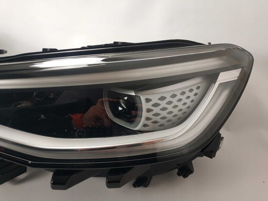 фара права ліва Volkswagen id4  шрот запчастини Full Led IQ light шрот