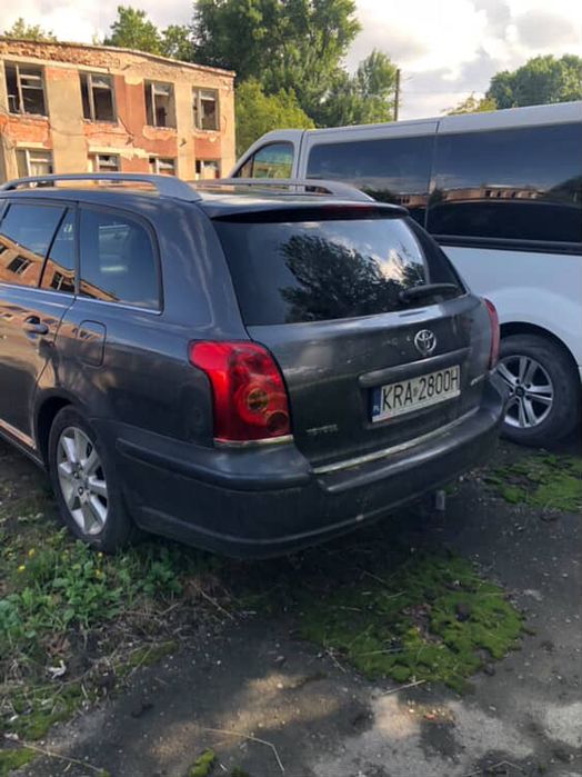 Продам або оміняю TOYOTA AVENSIS