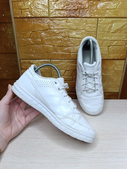 Кросівки жіночі Adidas