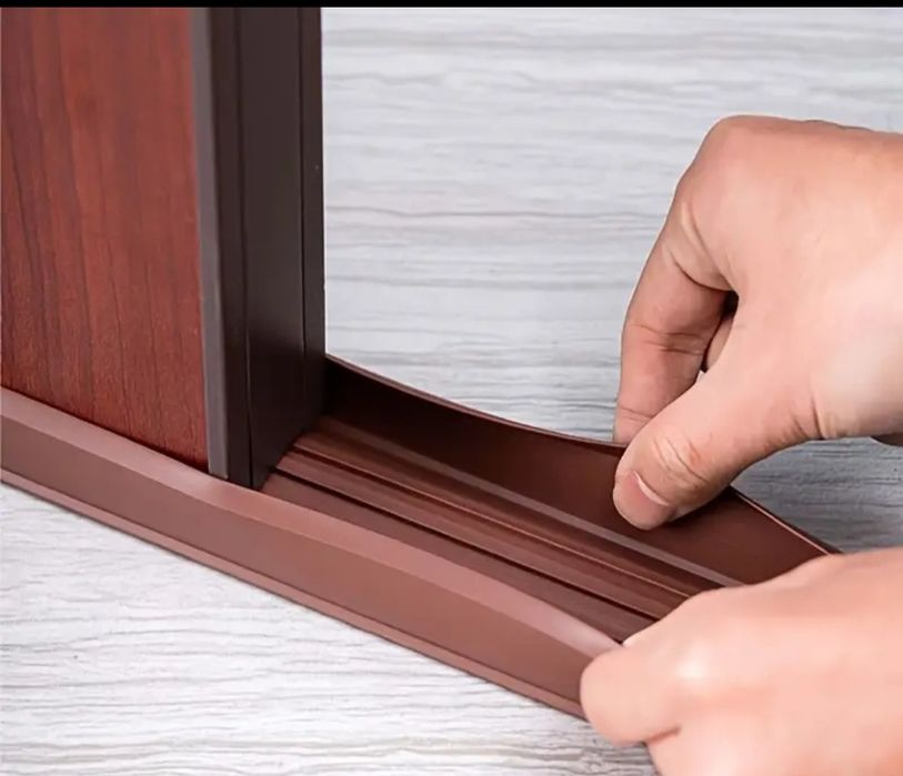 Uszczelka pod drzwi dźwięko i wiatroszczelna