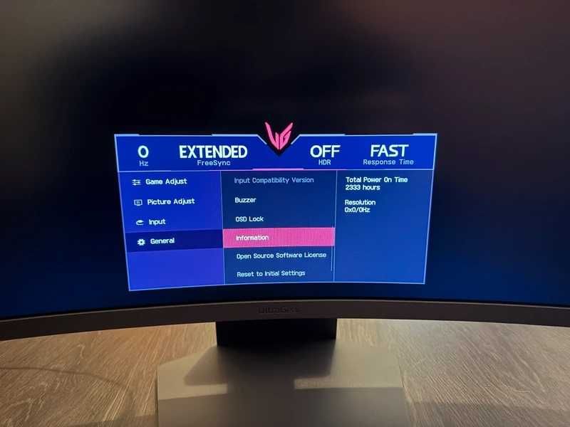 LG 31.5" UltraGear 32GS60QC-B QHD 180hz Curvo