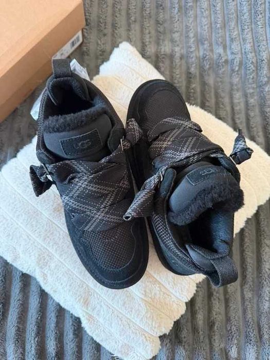 UGG UGG Lowmel Black R.40