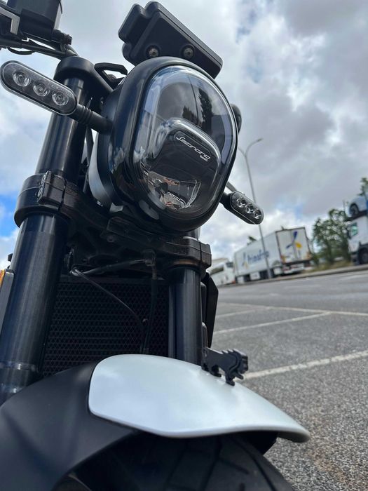 Benelli leoncino 250
