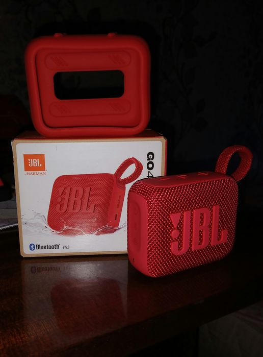 Продам колонку (JBL Go 4 Red) (Original)