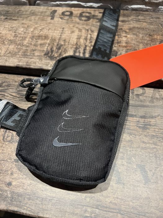 Сумка сумочка месенджер nike mini bag барсетка найк маленька міні чорн