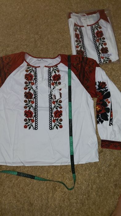 вишиванка яскрава нова