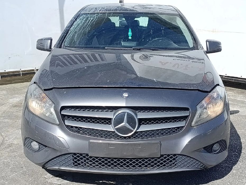 Frente completa MERCEDES-BENZ Classe A (W176)
