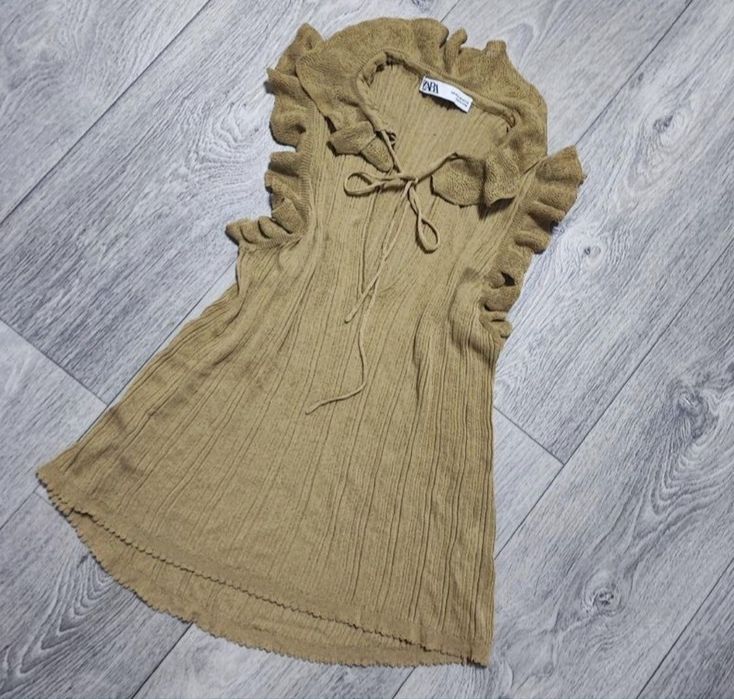 Подовжена блуза ZARA оливкового кольору( M)