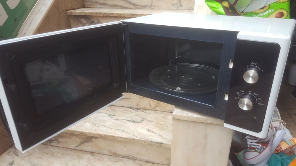 Micro-ondas da Samsung como novo