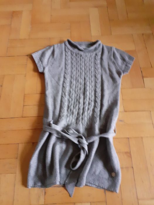 Niespodzianka Gratis. Tunika z paskiem krótki rekaw na 9 lat  Zaprasza