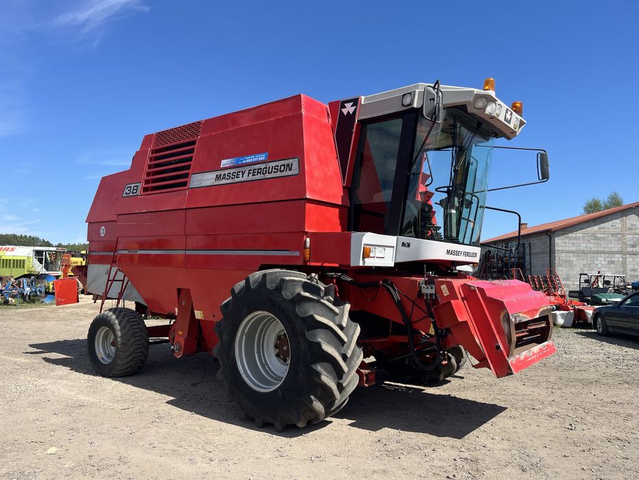 Massey Ferguson 38  heder power flow kombajn zbożowy new holland tx tc tucano