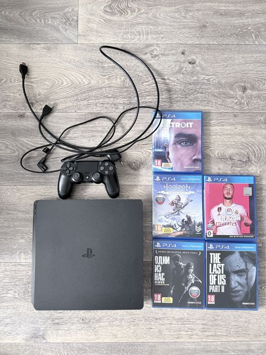Sony PlayStation 4 Ps4  1Тb Black