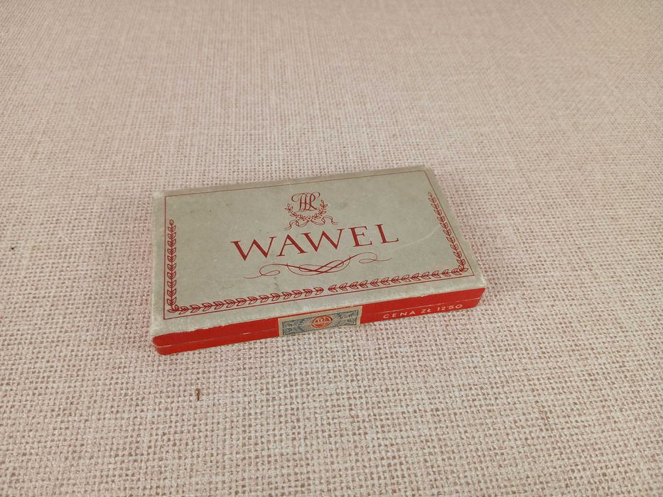 Stare pudełko po papierosach WAWEL z banderolą PRL Papierosy Wrocław