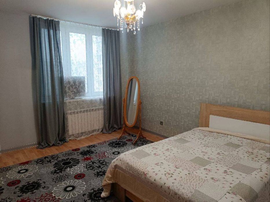 Здам 1.кімнатну квартиру Б.Гмирі 4