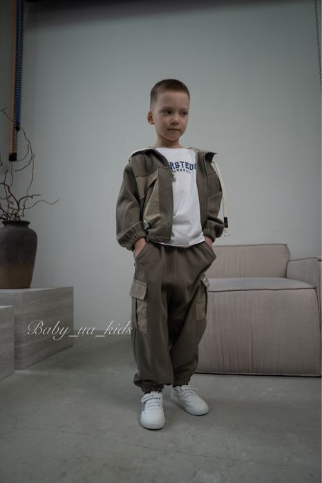 Спортивный костюм для мальчиков  140