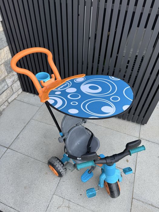Triciclo a Pedais FEBER – Completo com Acessórios | Usado