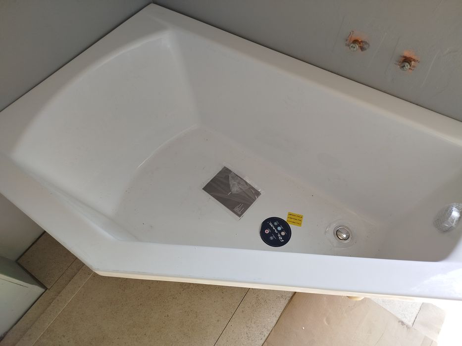 Wanna narożna 140x90