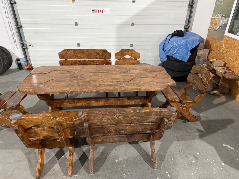 Стіл з кріслами ручної роботи в альтанку комплект