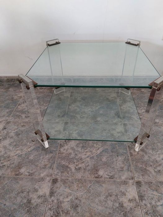 Vendo mesa de apoio em vidro